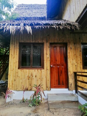 Quadruple Room - Ilakai Hostel - Adults Only (General Luna)