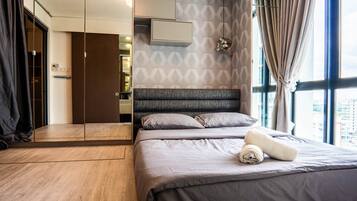 Business Studio Suite, 1 Bedroom, City View | 3 slaapkamers, luxe beddengoed, individueel gedecoreerd