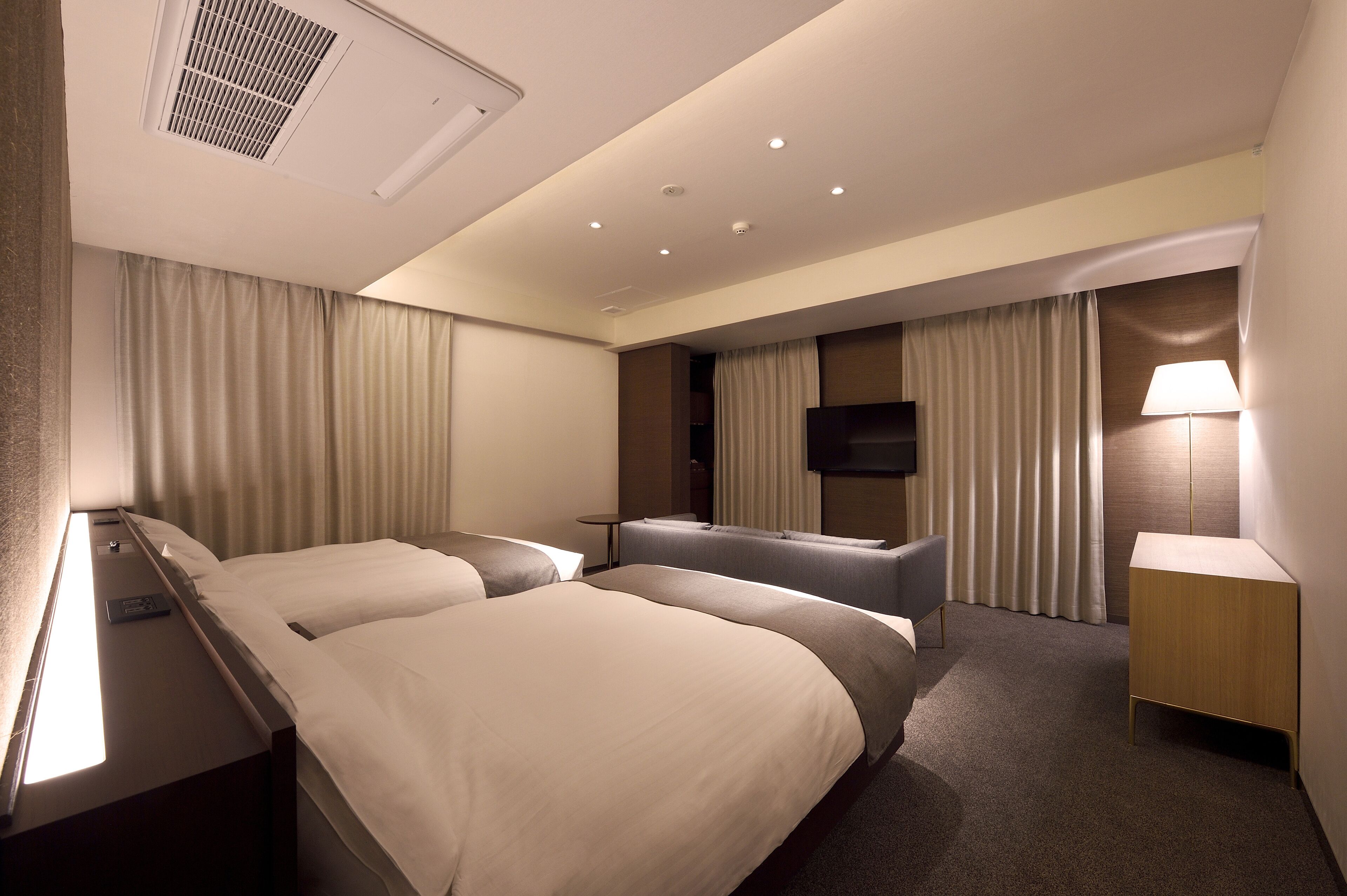 superior room | 1 bedroom, in-room safe, desk, blackout curtains