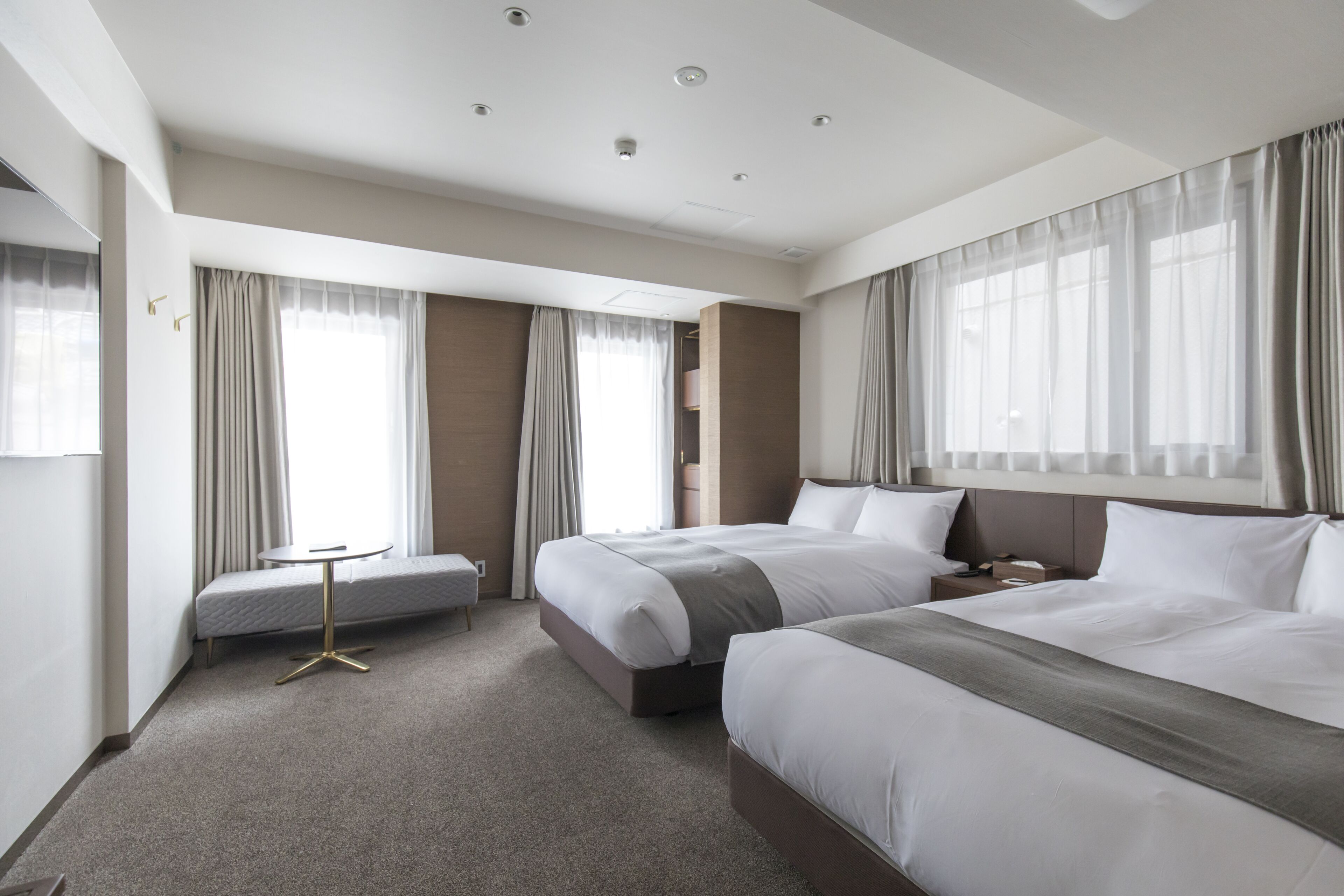 superior room | 1 bedroom, in-room safe, desk, blackout curtains