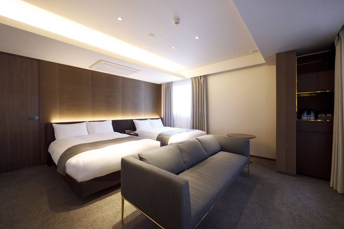 Superior Room | Peti besi dalam bilik, meja, langsir/tirai gelap terus, Wi-fi percuma 