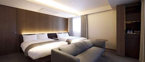 Quarto superior | Cofres nos quartos, escrivaninha, cortinas blackout, Wi-Fi de cortesia