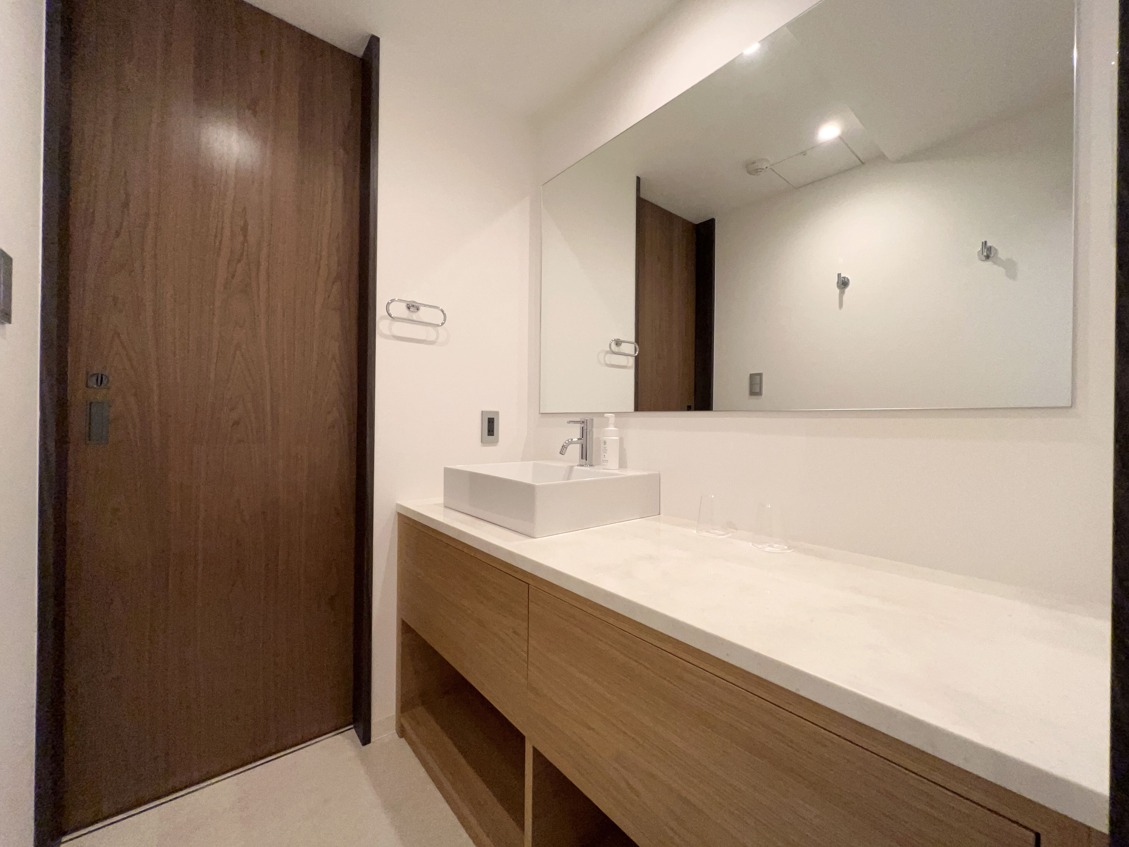 separate bathtub and shower, deep-soaking bathtub, free toiletries