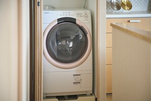 Family Suite | Laundry