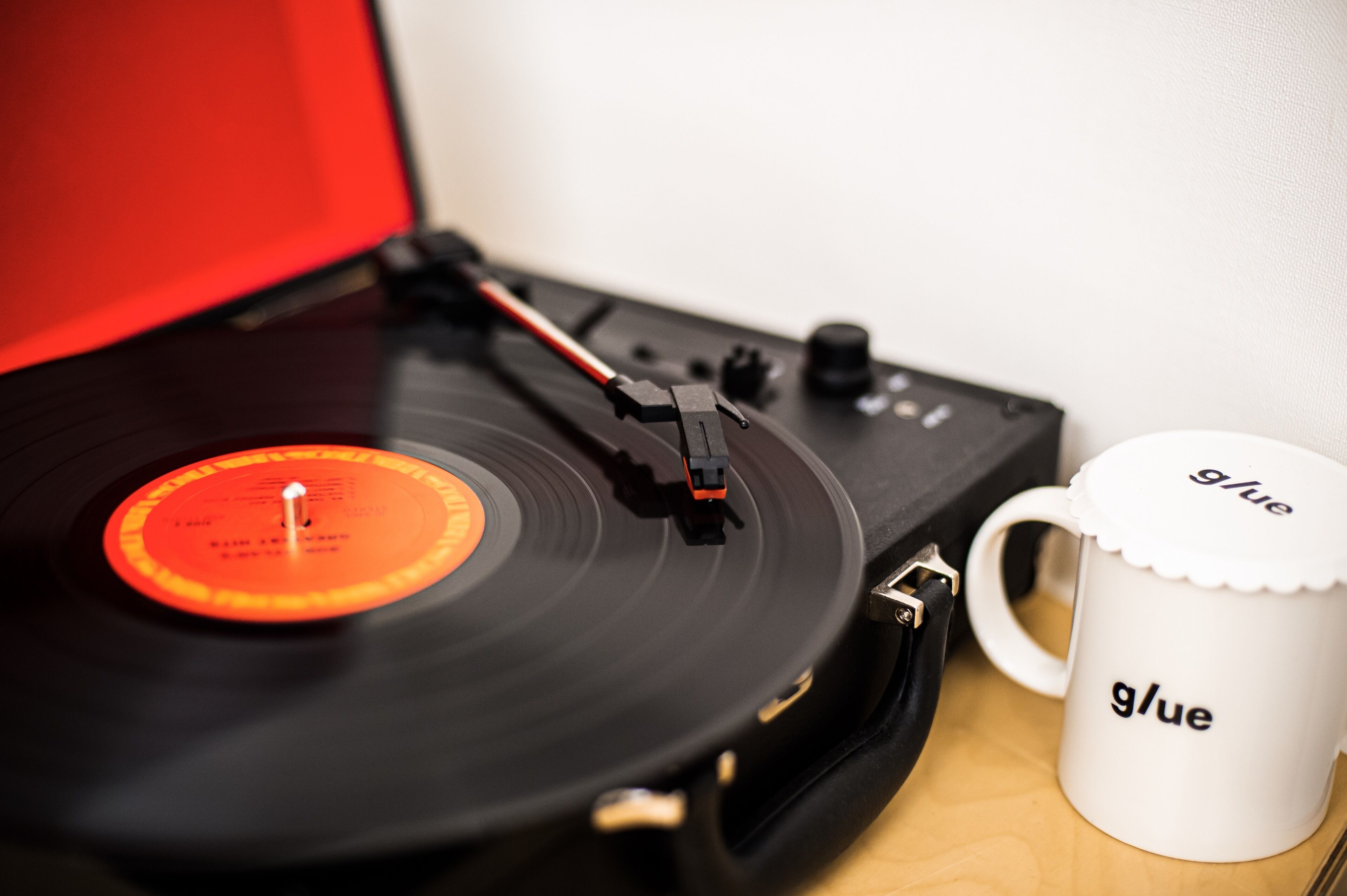 deluxe double room | interior detail