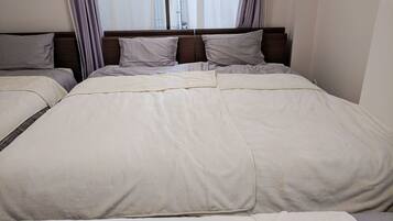 3 Bedroom House | 3 bedrooms, iron/ironing board, free WiFi, bed sheets