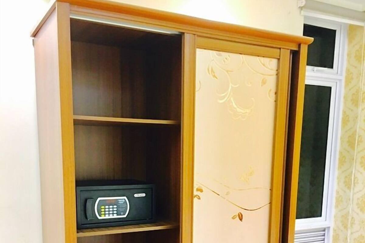 Deluxe Room | Safe