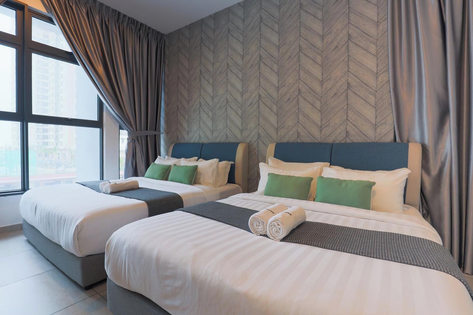 Apartment | Peralatan tempat tidur premium, ruang kerja komputer riba 