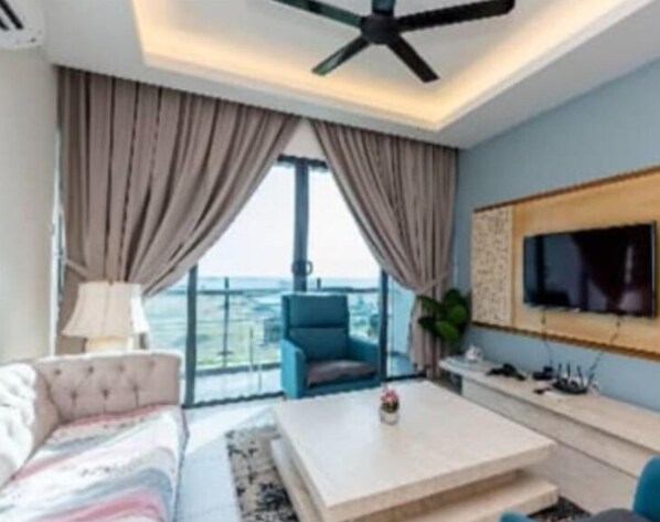 Design Apartment, 2 Bedrooms | Living area