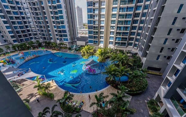 Signature appartement, 1 slaapkamer | Uitzicht vanaf balkon