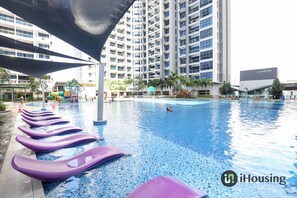 Outdoor pool - Atlantis Executive Melaka by I Housing (Malacca City)