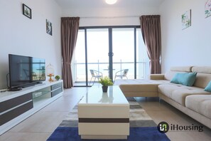 Family Apartment, 2 Bedrooms | Living area