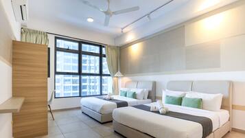 Elite Apartment, 2 Bedrooms | 2 bedrooms, premium bedding, laptop workspace, blackout drapes