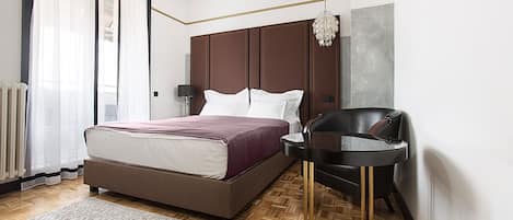 Comfort Single Room | 1 bedroom, minibar, in-room safe, individually decorated