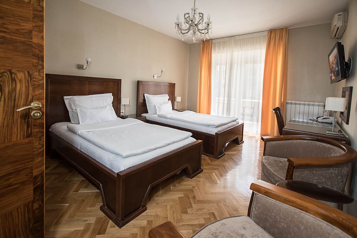 1 bedroom, minibar, in-room safe, individually decorated