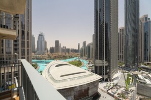 Premium Apartment | Balcony view - Nasma Luxury Stays - Standpoint Tower A (Dubai)