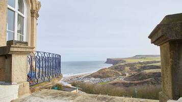 Two-Bedroom Apartment | Beach/ocean view