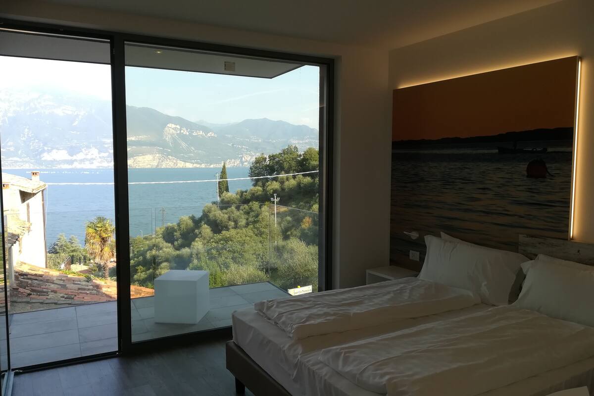 1 bedroom, in-room safe, individually furnished, desk