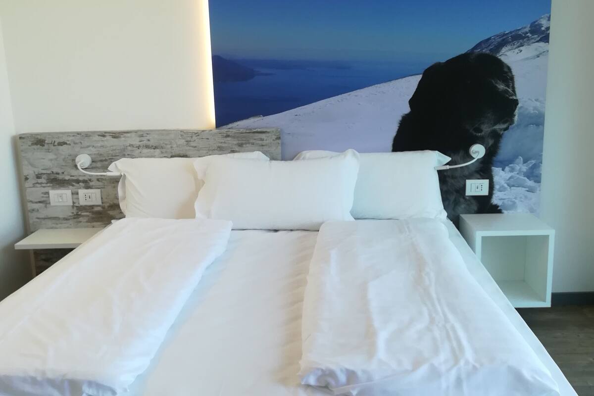 1 bedroom, in-room safe, individually furnished, desk