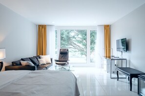 Studio | Premium bedding, minibar, in-room safe, individually decorated - Hotel Bamberger Hof Bellevue (Bamberg)