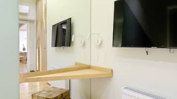 Deluxe Apartment, 3 Bedrooms, Terrace, Park View