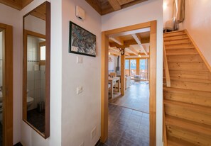 Interior - Racers Retreat (Wengen: car limited village) (Wengen)