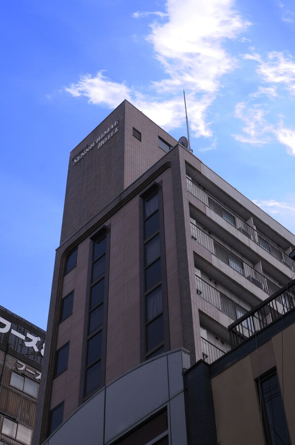 Exterior - Business Inn Sennichimae Hotel (Osaka)