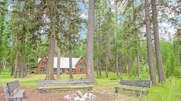 Standard Apartment | BBQ/picnic Area