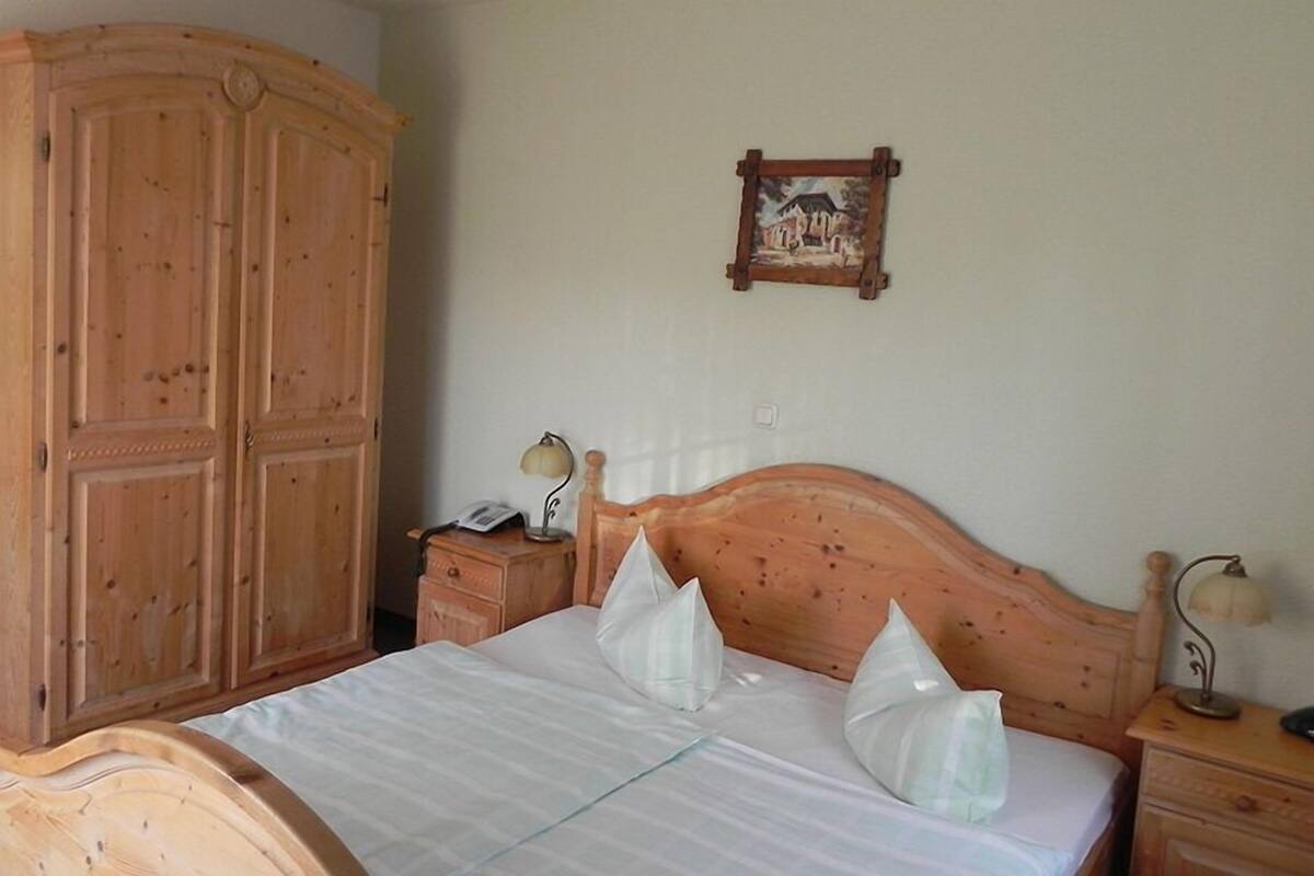 Escrivaninha, Wi-Fi de cortesia, roupa de cama