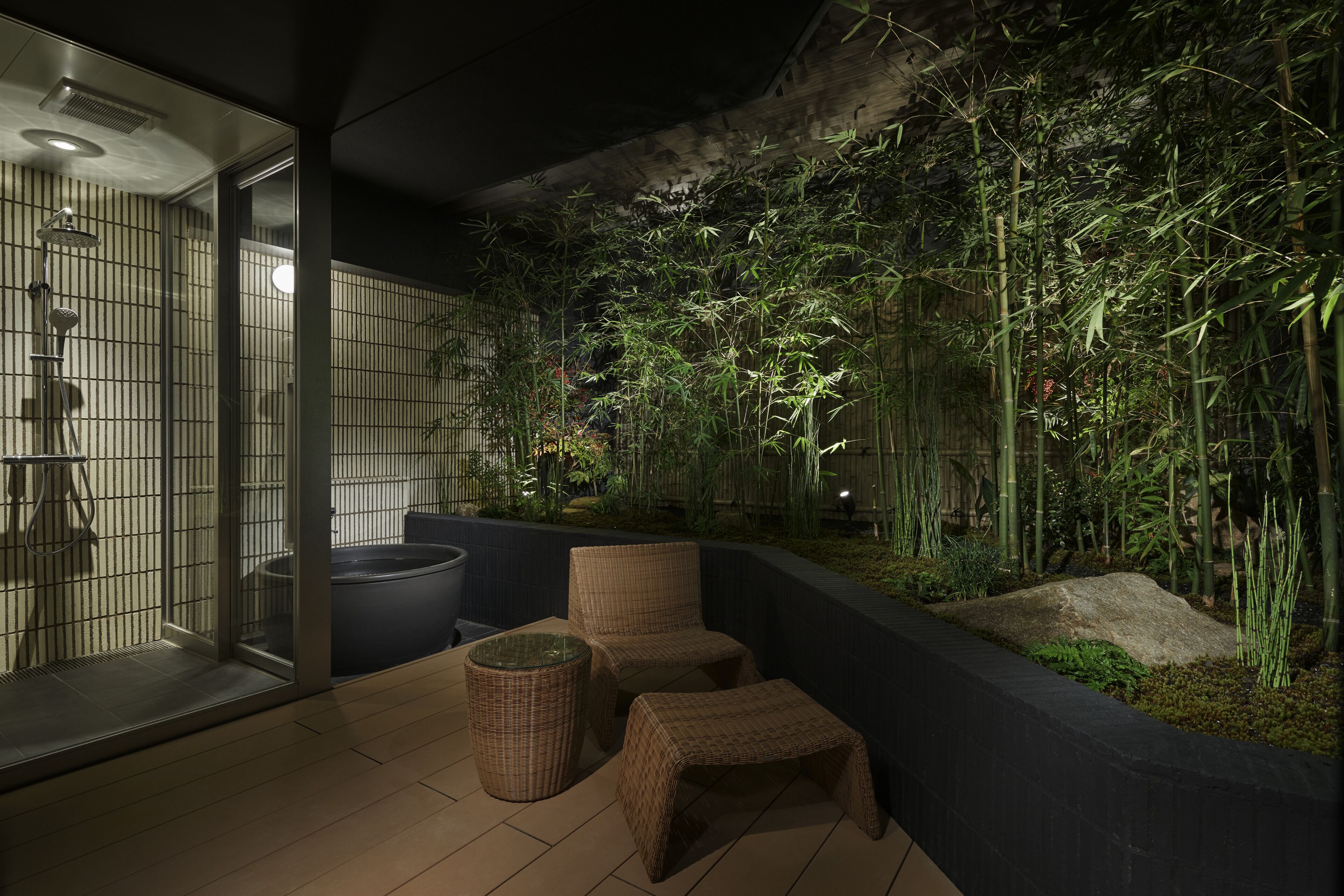 免费洗浴用品、吹风机、拖鞋、电子马桶