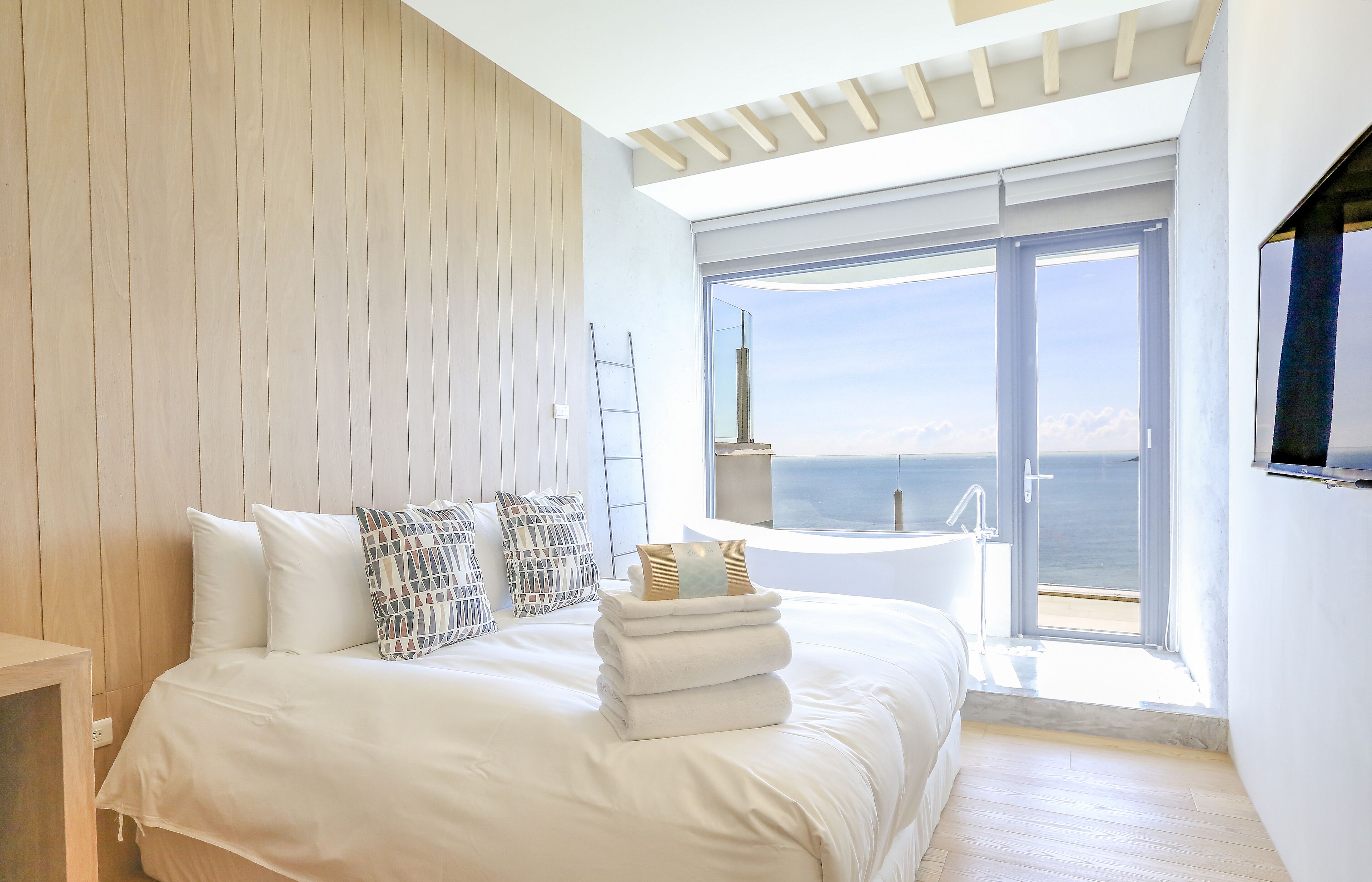Romantic Double Room, 1 Bedroom, Bay View, Sea Facing | View from room