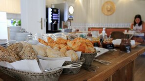 Morgenmadsbuffet hver dag mod et gebyr