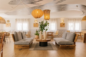 Sala de estar en el lobby