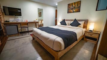 Free minibar items, in-room safe, desk, laptop workspace