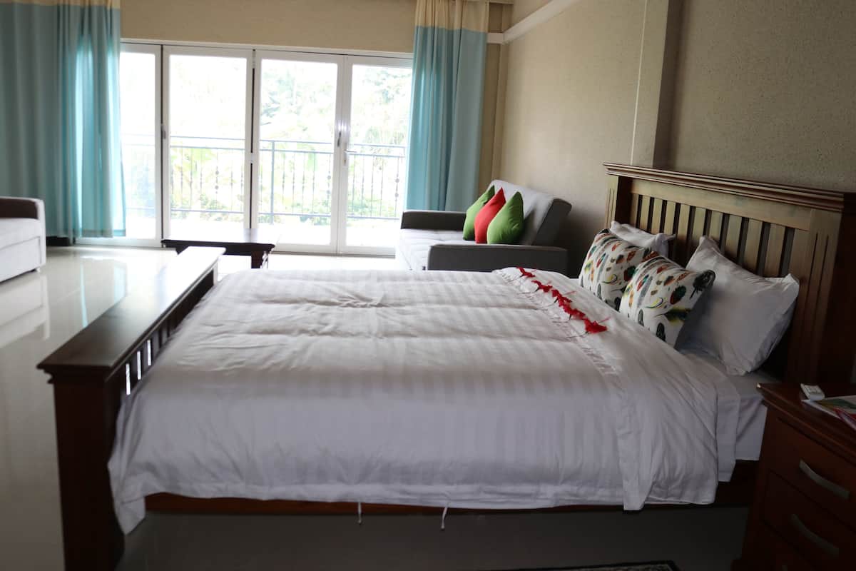 Standard Double Room, Terrace, Partial Sea View | Hypo-allergenic bedding, in-room safe, soundproofing, free WiFi