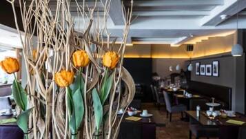 Dinner served, international cuisine