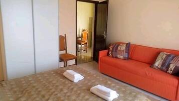 Apartment, 2 Bedrooms, Sea View (A2) | Living area | TV