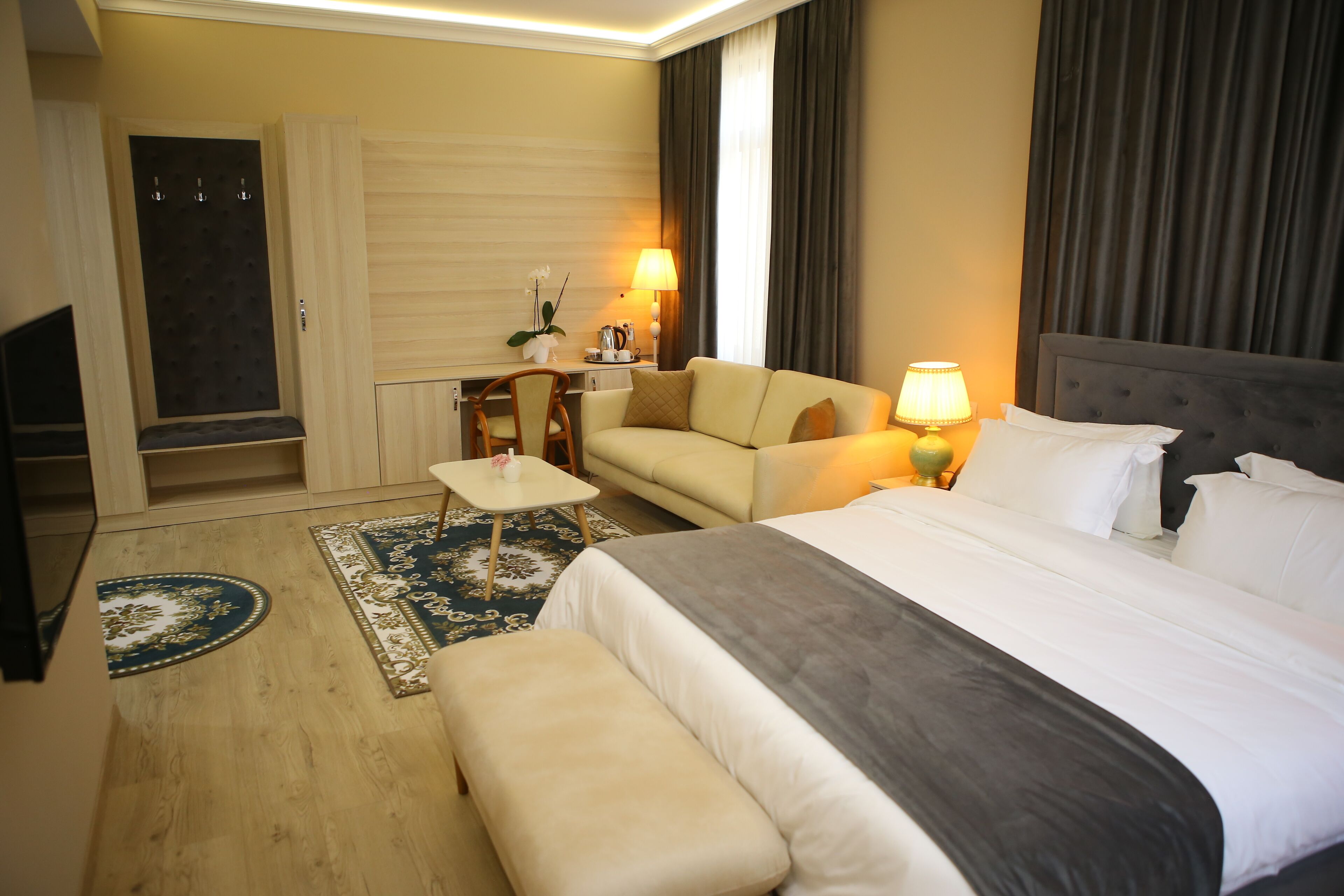 junior room | 1 bedroom, minibar, in-room safe, soundproofing