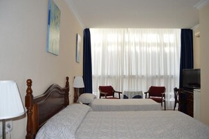 Cunas gratuitas, wifi gratis, ropa de cama