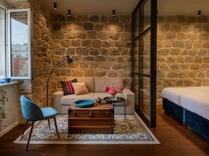 Studio | Living area