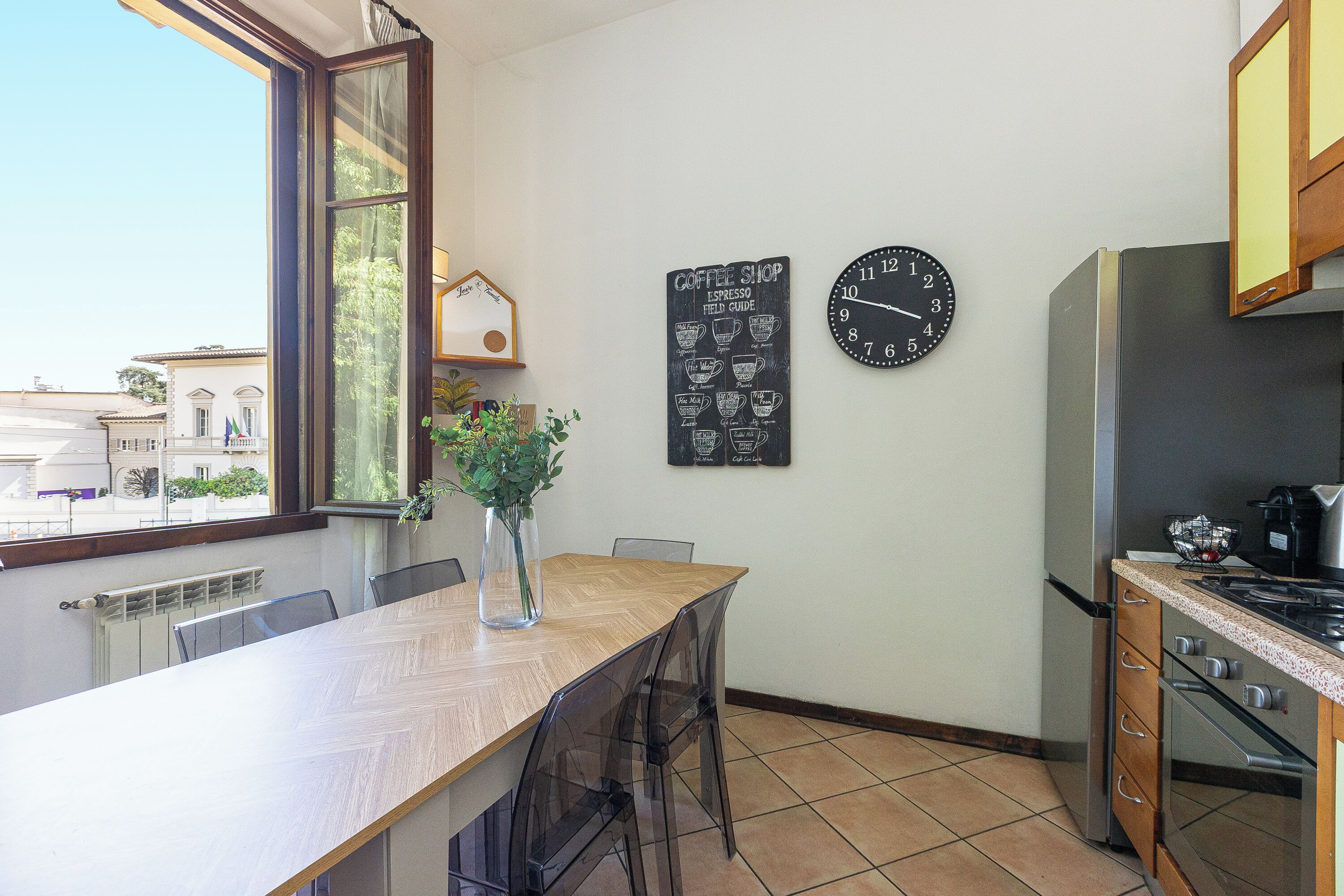 Appartamento, 3 camere da letto | Cucina privata | Frigorifero con congelatore, forno, macchina per tè/caffè