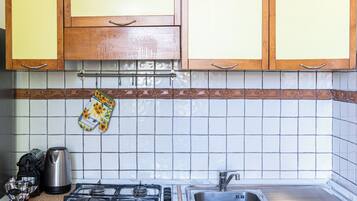 Leilighet, 3 soverom | Eget kjøkken | Kjøleskap, ovn, kaffetrakter/tekoker og vannkoker