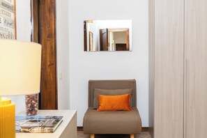 3 bedrooms, iron/ironing board, free cots/infant beds, free WiFi - Rental In Rome Rosselli Palace Apartment 2 (Florence)