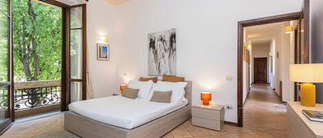 Apartment, 3 Bedrooms | 3 bedrooms, iron/ironing board, free cribs/infant beds, free WiFi