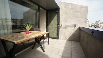 SUIT 2 KISILIK ODA | Terraço/pátio