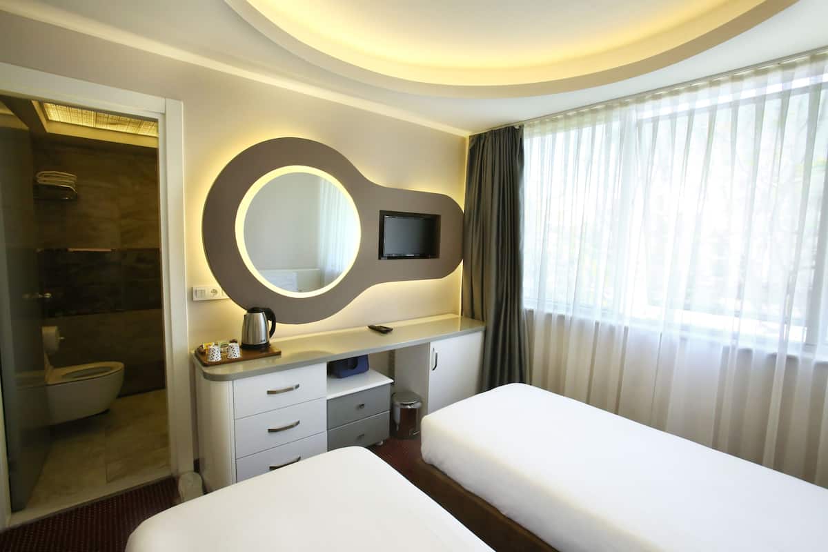 TWIN ODA | Premium bedding, minibar, soundproofing, free WiFi