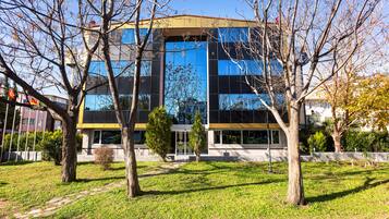 Fachada da propriedade