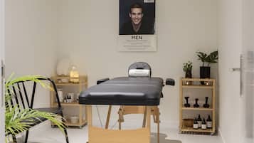 Turkish bath/hammam, body treatments, hot stone massages