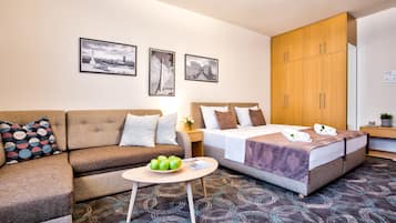 Apartamento | 1 dormitorio, decoración individual, mobiliario individual y escritorio