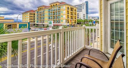 2 Bedroom 2 bath in a great loaction